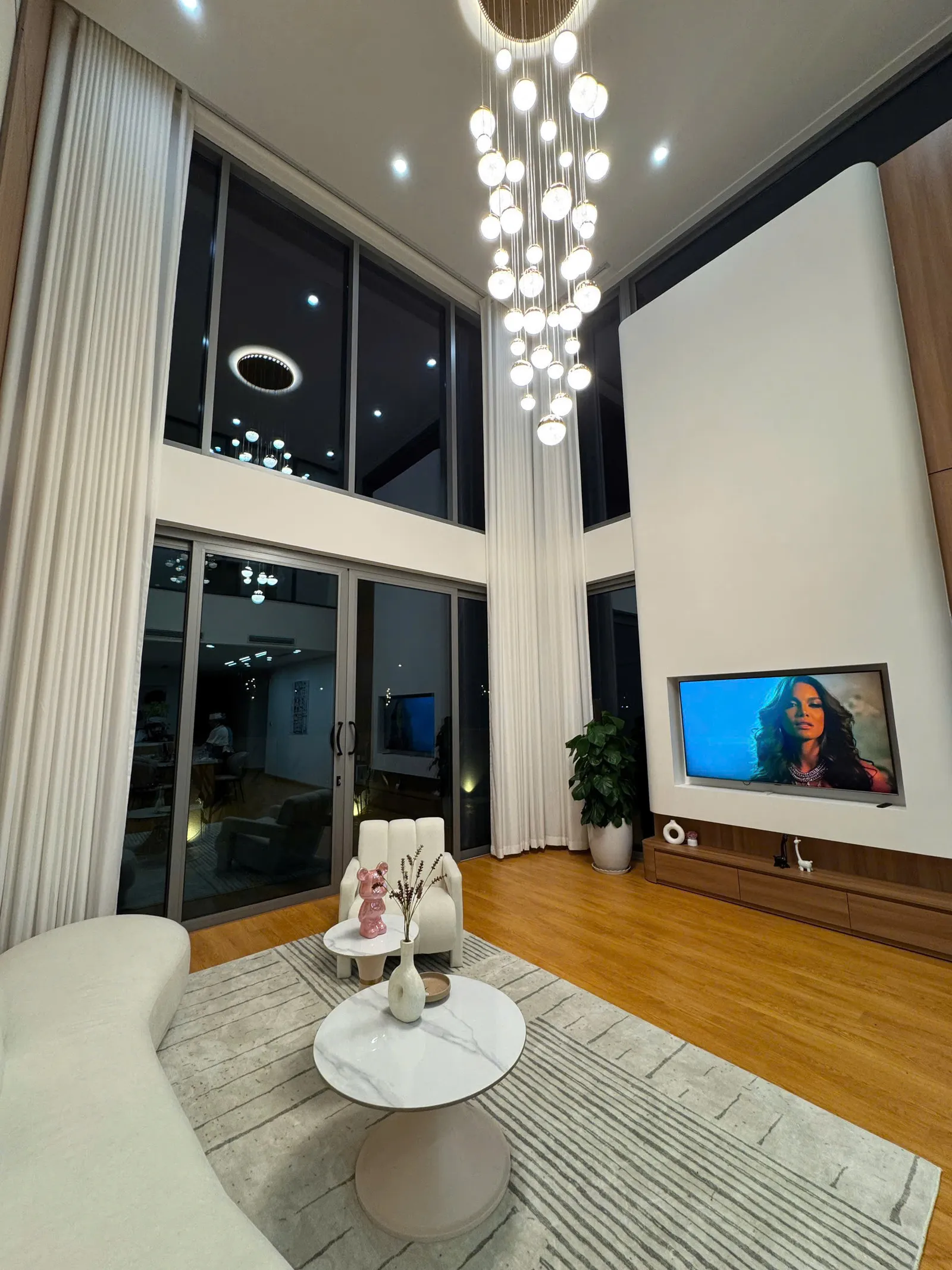 BT4-4 Regal Victoria — 4 Bedroom - photo 5