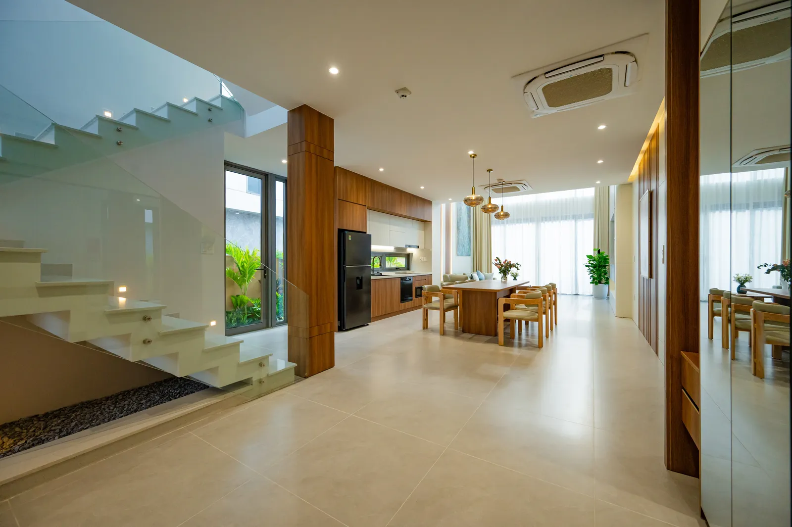 Sun Flower Villa — 4 Bedroom (410 m²) - photo 13
