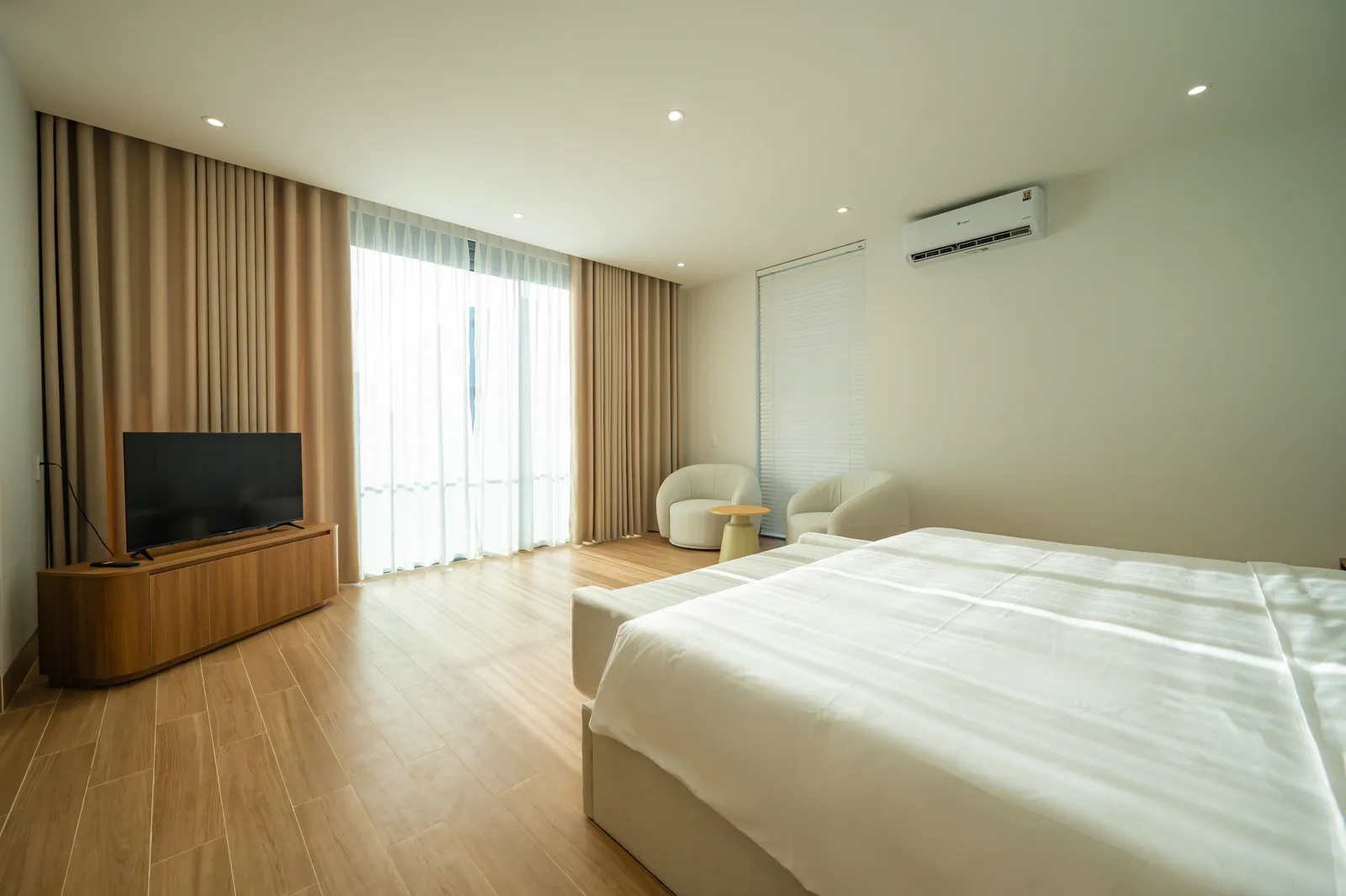 Sun Flower Villa — 4 Bedroom (410 m²) - photo 35